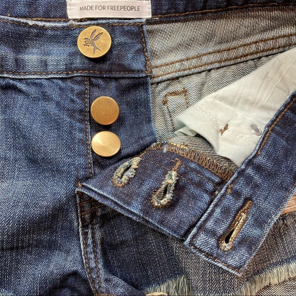 One x One Teaspoon x Free People Shorts Size 24 Fringe Distressed Short Shorts - Picture 12 of 14